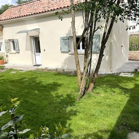 Petite Maison Avec Jardin Au Calme 플로이락 외부 사진