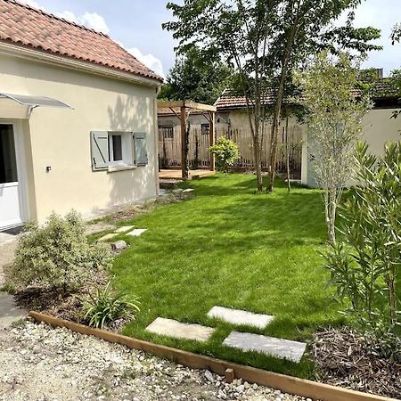 Petite Maison Avec Jardin Au Calme 플로이락 외부 사진