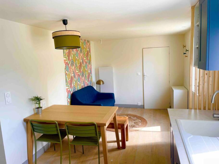 Petite Maison Avec Jardin Au Calme 플로이락 외부 사진