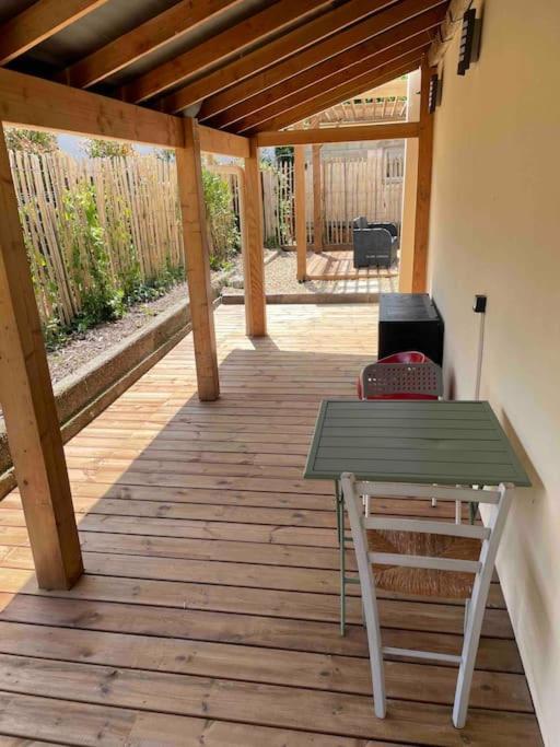 Petite Maison Avec Jardin Au Calme 플로이락 외부 사진